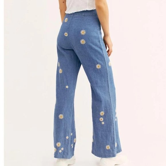 We The Free Flare Daisy Jeans - Picture 3 of 4